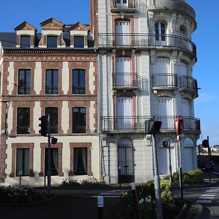 Nid Douillet A 30 Metres De La Grande Plage De Houlgate - Residence La Vague - Extérieur photo